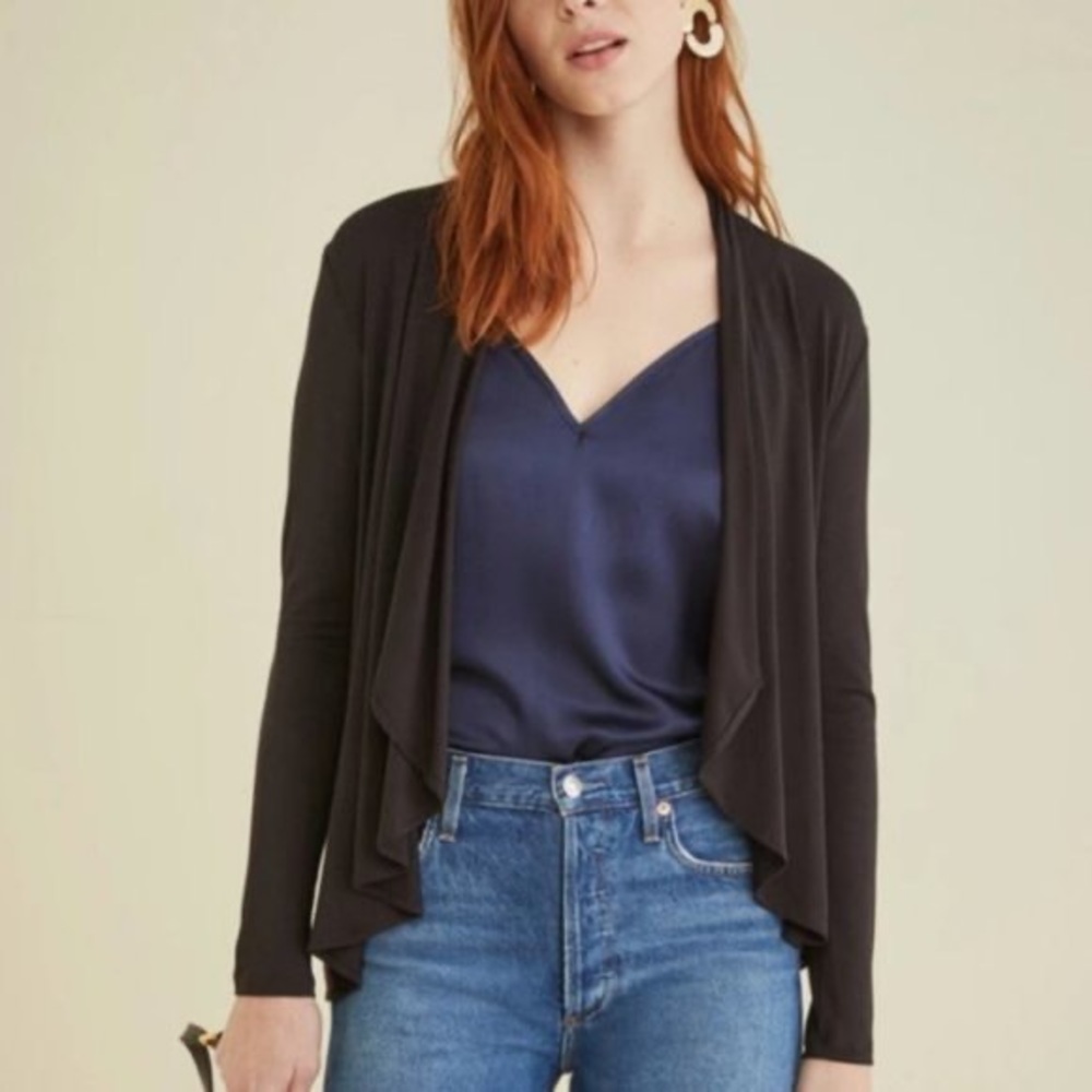 AMOUR VERT Michaela Cardigan in Black Modal Medium